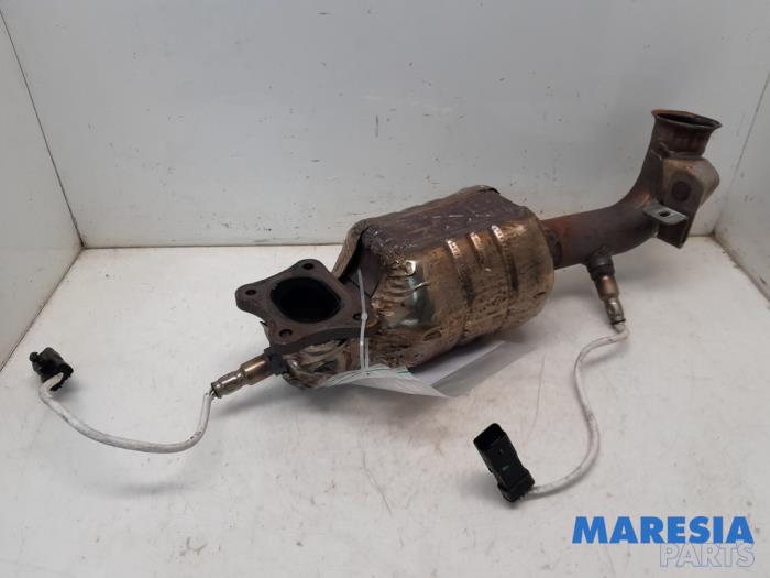 Gebruikte Katalysator Peugeot 208 I (CA/CC/CK/CL) 1.2 Vti 12V PureTech 82 Prijs € 275,00 Margeregeling aangeboden door Maresia Parts