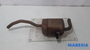 Gebruikte Uitlaat Einddemper Renault Megane III Coupe (DZ) 1.4 16V TCe 130 Prijs € 50,00 Margeregeling aangeboden door Maresia Parts