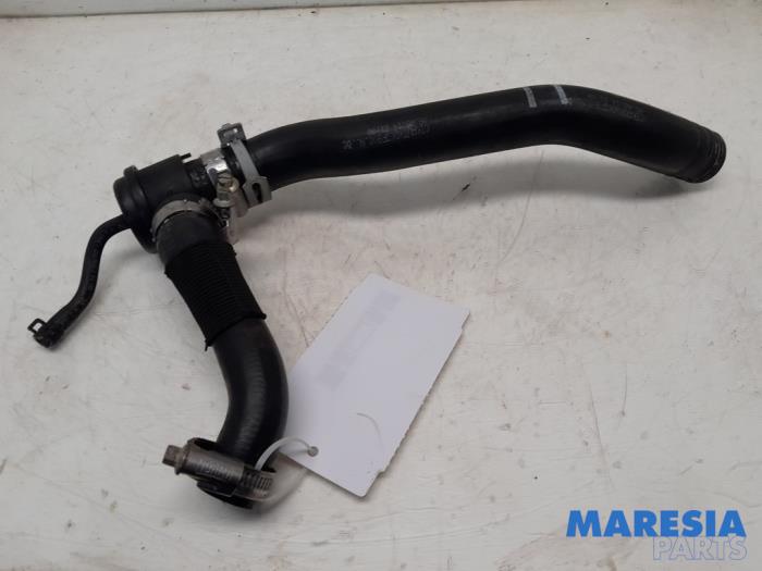 Gebruikte Turbo Overdrukklep Renault Clio IV (5R) 1.2 TCE 16V GT EDC Prijs € 25,00 Margeregeling aangeboden door Maresia Parts