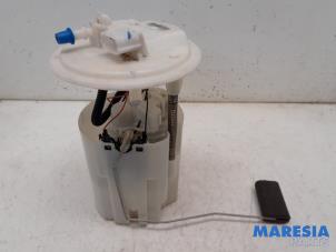 Gebruikte Tank element Pomp Renault Megane III Coupe (DZ) 1.4 16V TCe 130 Prijs € 25,00 Margeregeling aangeboden door Maresia Parts