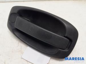Gebruikte Deurgreep 2Deurs rechts Fiat Doblo Cargo (263) 1.3 MJ 16V DPF Euro 5 Prijs € 22,99 Inclusief btw aangeboden door Maresia Parts