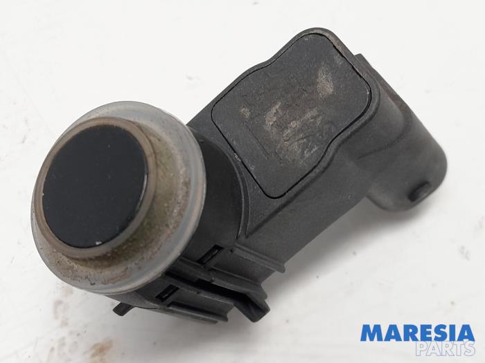 Gebruikte PDC Sensor Peugeot 5008 I (0A/0E) 1.6 THP 16V Prijs € 40,00 Margeregeling aangeboden door Maresia Parts