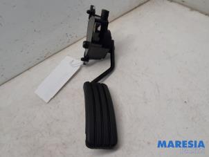 Gebruikte Gaspedaalpositie Sensor Renault Grand Scénic II (JM) 2.0 16V Turbo Prijs € 35,00 Margeregeling aangeboden door Maresia Parts