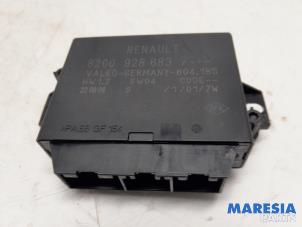 Gebruikte Module PDC Renault Grand Scénic II (JM) 2.0 16V Turbo Prijs € 40,00 Margeregeling aangeboden door Maresia Parts