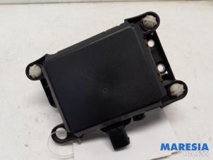 Gebruikte Sensor ACC (afstand) Peugeot 5008 I (0A/0E) 1.6 THP 16V Prijs € 100,00 Margeregeling aangeboden door Maresia Parts