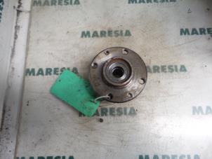 Gebruikte Asschenkel rechts-voor Fiat Panda (141) 1100 IE 4x4 Van Prijs € 25,00 Margeregeling aangeboden door Maresia Parts