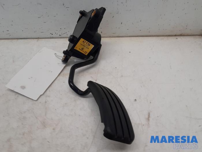 Gebruikte Gaspedaalpositie Sensor Renault Zoé (AG) R90 Prijs € 25,00 Margeregeling aangeboden door Maresia Parts