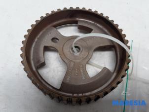 Gebruikte Nokkenas Tandwiel Peugeot Partner (GC/GF/GG/GJ/GK) 1.6 HDI 75 16V Prijs € 24,20 Inclusief btw aangeboden door Maresia Parts