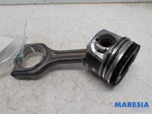 Gebruikte Drijfstang Peugeot Partner (GC/GF/GG/GJ/GK) 1.6 HDI 75 16V Prijs € 54,45 Inclusief btw aangeboden door Maresia Parts