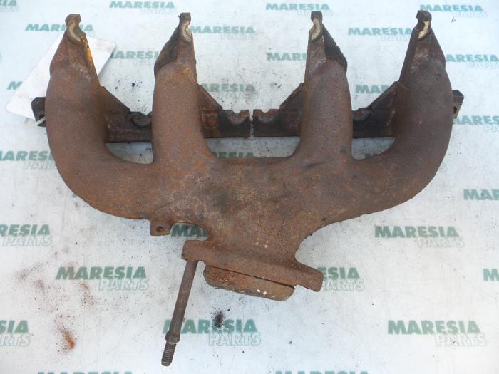 Gebruikte Spruitstuk Uitlaat Renault Express/Rapid/Extra 1.9 D Prijs € 50,00 Margeregeling aangeboden door Maresia Parts