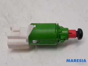 Gebruikte Koppeling schakelaar Renault Kangoo Express (FW) 1.5 dCi 75 FAP Prijs € 12,10 Inclusief btw aangeboden door Maresia Parts