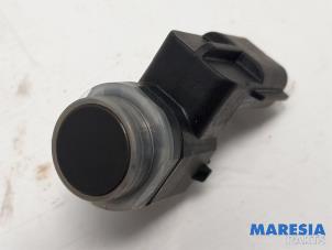 Gebruikte Sensor PDC Renault Kangoo Express (FW) 1.5 dCi 75 FAP Prijs € 23,60 Inclusief btw aangeboden door Maresia Parts