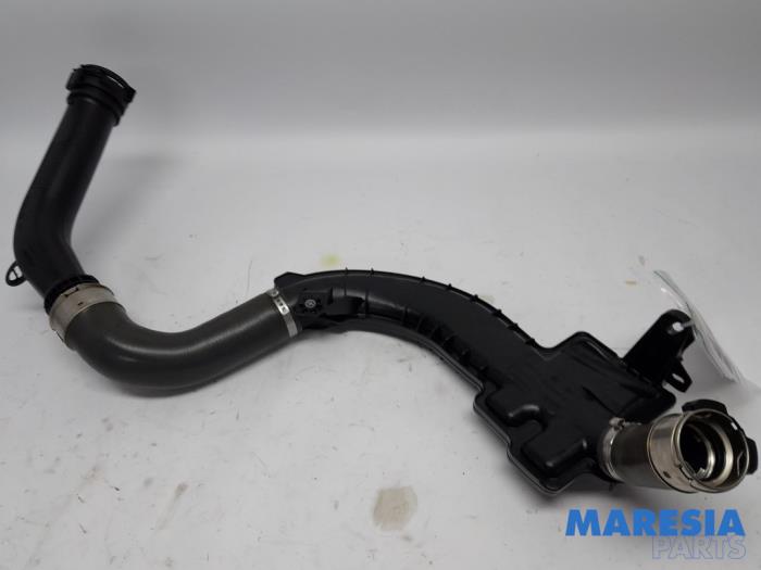 Intercooler Slang Renault Megane III Grandtour (KZ), 2008 / 2016 1.4 16V TCe 130, Combi/o, 4Dr, Benzine, 1.397cc, 96kW (131pk), FWD, H4J700; H4JA7, 2009-05 / 2015-08, KZ0F; KZ1V; KZDV (Gebruikt)