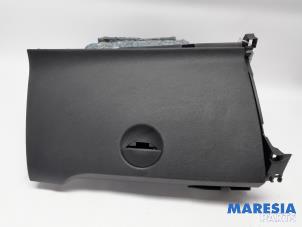 Gebruikte Dashboardkastje Renault Kangoo Express (FW) 1.5 dCi 75 FAP Prijs € 48,40 Inclusief btw aangeboden door Maresia Parts