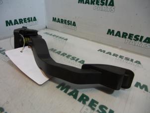 Gebruikte Gaspedaalpositie Sensor Peugeot 206 (2A/C/H/J/S) 1.4 HDi Prijs € 35,00 Margeregeling aangeboden door Maresia Parts