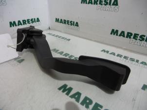 Gebruikte Gaspedaalpositie Sensor Peugeot 307 (3A/C/D) 2.0 HDi 110 FAP Prijs € 30,00 Margeregeling aangeboden door Maresia Parts