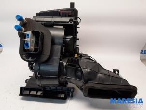 Gebruikte Kachelhuis Fiat Panda/Pandina (312) 0.9 TwinAir Turbo 80 Prijs € 236,25 Margeregeling aangeboden door Maresia Parts