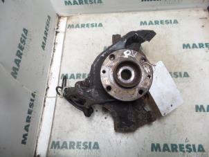 Gebruikte Asschenkel rechts-voor Fiat Stilo (192A/B) 1.2 16V 3-Drs. Prijs € 30,00 Margeregeling aangeboden door Maresia Parts
