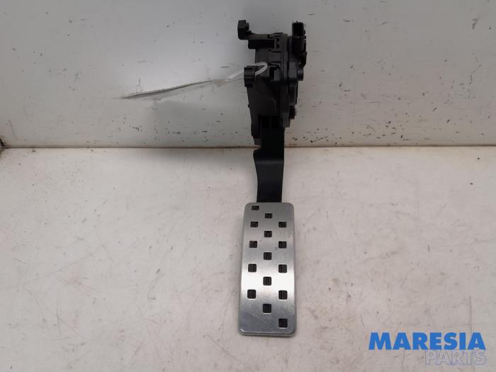 Sensor Gaspedaalpositie Renault Clio IV (5R), 2012 / 2021 1.2 TCE 16V GT EDC, Hatchback, 4Dr, Benzine, 1.197cc, 88kW (120pk), FWD, H5F403; H5FD4, 2013-03 / 2021-08, 5R40; 5RU0 (Gebruikt)