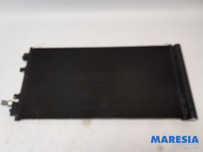 Gebruikte Airco Condensor Renault Megane III Grandtour (KZ) 1.4 16V TCe 130 Prijs € 60,00 Margeregeling aangeboden door Maresia Parts