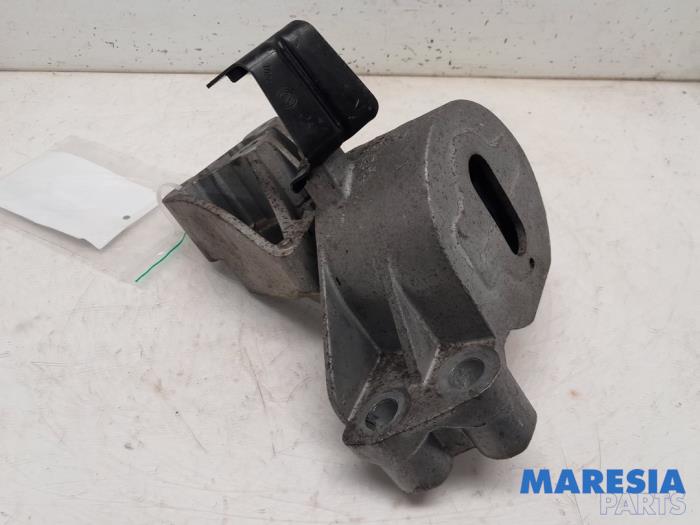 Gebruikte Motorsteun Fiat Doblo Cargo (263) 1.3 MJ 16V DPF Euro 5 Prijs € 30,25 Inclusief btw aangeboden door Maresia Parts