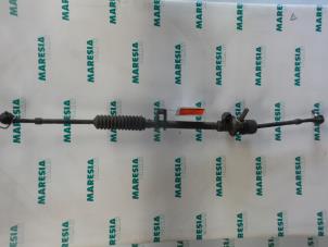 Gebruikte Stuurhuis Renault Clio (B/C57/357/557/577) 1.1i RL,RN Prijs € 35,00 Margeregeling aangeboden door Maresia Parts