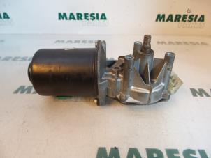 Gebruikte Ruitenwissermotor voor Peugeot 405 II Break (4E) Prijs € 25,00 Margeregeling aangeboden door Maresia Parts