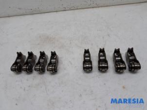 Gebruikte Tuimelaar Peugeot 207/207+ (WA/WC/WM) 1.6 16V VTi Prijs € 50,00 Margeregeling aangeboden door Maresia Parts