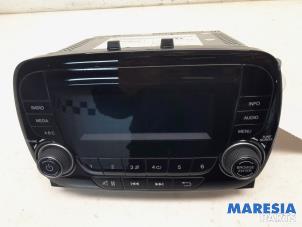 Gebruikte Regelunit Multi Media Fiat 500 (312) 0.9 TwinAir 60 Prijs € 175,00 Margeregeling aangeboden door Maresia Parts