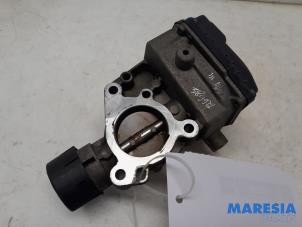 Gebruikte Gasklephuis Renault Espace (JK) 2.0 Turbo 16V Grand Espace Prijs € 200,00 Margeregeling aangeboden door Maresia Parts