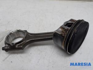 Gebruikte Zuiger Fiat 500 (312) 0.9 TwinAir 85 Prijs € 50,00 Margeregeling aangeboden door Maresia Parts