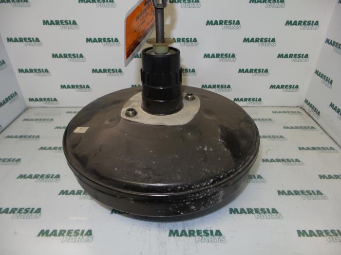 Gebruikte Rembooster Renault Scénic II (JM) 1.5 dCi 80 Prijs € 50,00 Margeregeling aangeboden door Maresia Parts