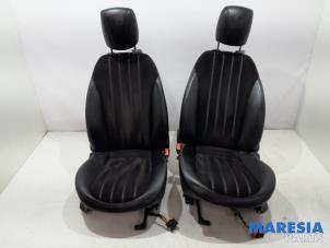 Gebruikte Interieur Bekledingsset Lancia Delta (844) 1.4 T-Jet 16V 150 Prijs € 249,99 Margeregeling aangeboden door Maresia Parts