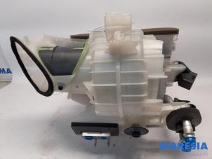 Gebruikte Chaufagebak Peugeot 208 I (CA/CC/CK/CL) 1.2 Vti 12V PureTech 82 Prijs € 149,95 Margeregeling aangeboden door Maresia Parts