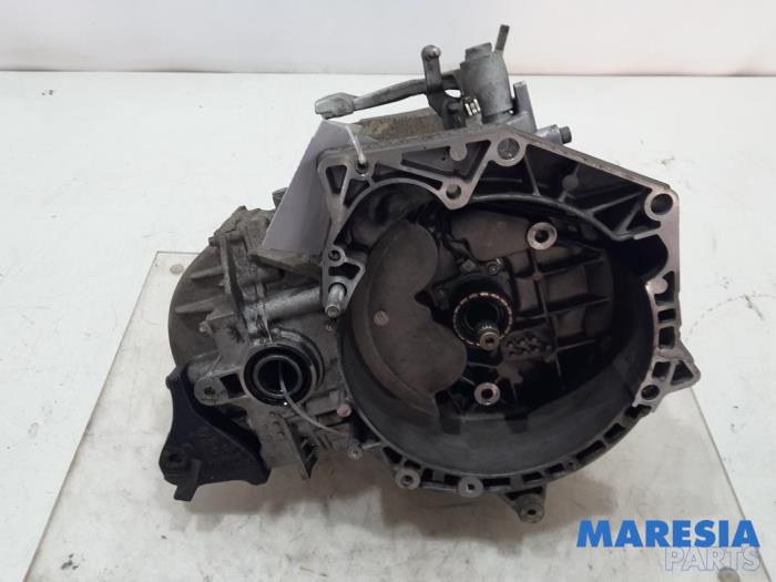 Gebruikte Versnellingsbak Lancia Delta (844) 1.4 T-Jet 16V 150 Prijs € 300,00 Margeregeling aangeboden door Maresia Parts
