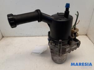 Gebruikte Pomp Servo Peugeot 3008 I (0U/HU) 1.6 16V THP 155 Prijs € 183,75 Margeregeling aangeboden door Maresia Parts