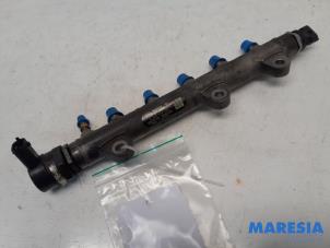 Gebruikte Common rail (Injectie) Renault Espace (JK) 2.0 dCi 16V 150 FAP Prijs € 65,00 Margeregeling aangeboden door Maresia Parts