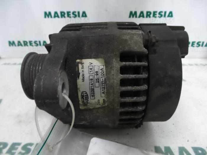 Dynamo van een Alfa Romeo 156 (932) 1.8 Twin Spark 16V 1998