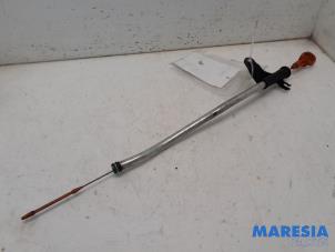 Gebruikte Olie Peilstok Citroen Berlingo 1.5 BlueHDi 100 Prijs € 22,99 Inclusief btw aangeboden door Maresia Parts