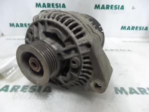 Gebruikte Alternator Alfa Romeo 146 (930B) 1.6 ie Prijs € 35,00 Margeregeling aangeboden door Maresia Parts