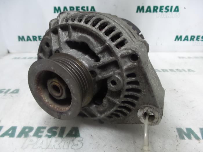 Gebruikte Dynamo Alfa Romeo 146 (930B) 1.6 ie Prijs € 35,00 Margeregeling aangeboden door Maresia Parts