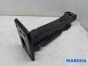 Gebruikte Frontdeel steun Fiat 500 (312) 0.9 TwinAir 60 Prijs € 25,00 Margeregeling aangeboden door Maresia Parts