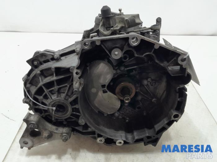 Gebruikte Versnellingsbak Alfa Romeo Giulietta (940) 1.4 TB 16V MultiAir Prijs € 499,00 Margeregeling aangeboden door Maresia Parts