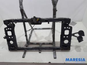 Gebruikte Frontpaneel Alfa Romeo Giulietta (940) 1.4 TB 16V MultiAir Prijs € 129,00 Margeregeling aangeboden door Maresia Parts