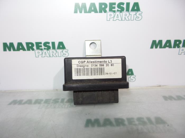 Gebruikte Computer Diversen Fiat Bravo (198A) 1.9 JTD 16V Multijet 150 Prijs € 30,00 Margeregeling aangeboden door Maresia Parts