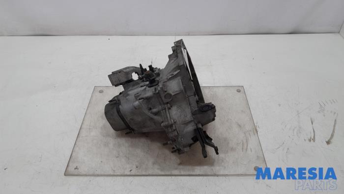 Gebruikte Automaatbak Citroen C4 Cactus (0B/0P) 1.2 PureTech 82 12V Prijs € 349,00 Margeregeling aangeboden door Maresia Parts