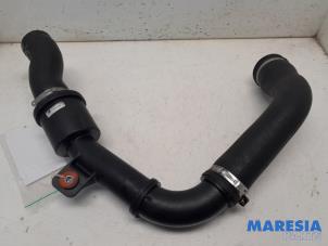 Gebruikte Intercooler Buis Alfa Romeo Giulietta (940) 1.4 TB 16V MultiAir Prijs € 44,99 Margeregeling aangeboden door Maresia Parts