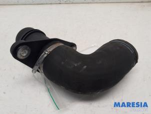 Gebruikte Intercooler Slang Alfa Romeo Giulietta (940) 1.4 TB 16V MultiAir Prijs € 29,99 Margeregeling aangeboden door Maresia Parts