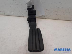 Gebruikte Gaspedaalpositie Sensor Renault Megane III Grandtour (KZ) 1.4 16V TCe 130 Prijs € 45,00 Margeregeling aangeboden door Maresia Parts