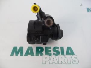 Gebruikte Servopomp Alfa Romeo 147 (937) 1.9 JTD 115 Prijs € 50,00 Margeregeling aangeboden door Maresia Parts